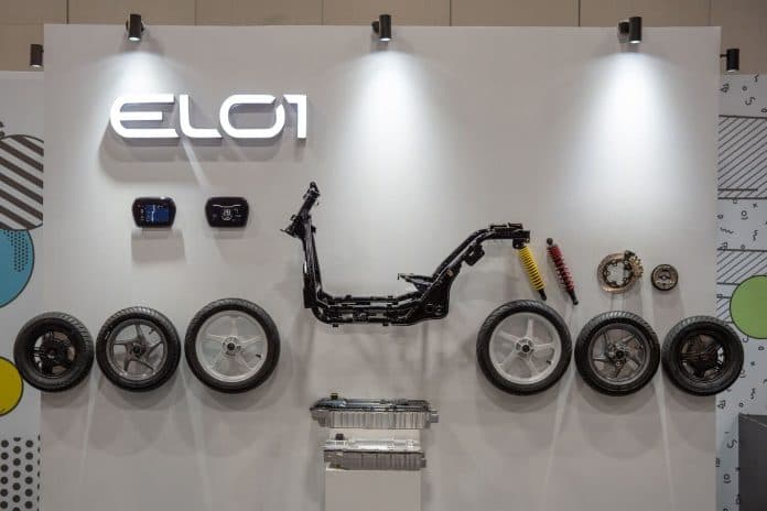 Ather Showcases EL01 Electric Scooter Concept with Next-Gen EL Platform