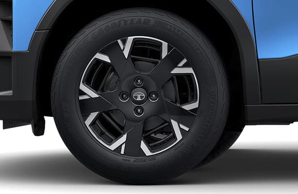 Trail Crest R16 Alloy Wheels
